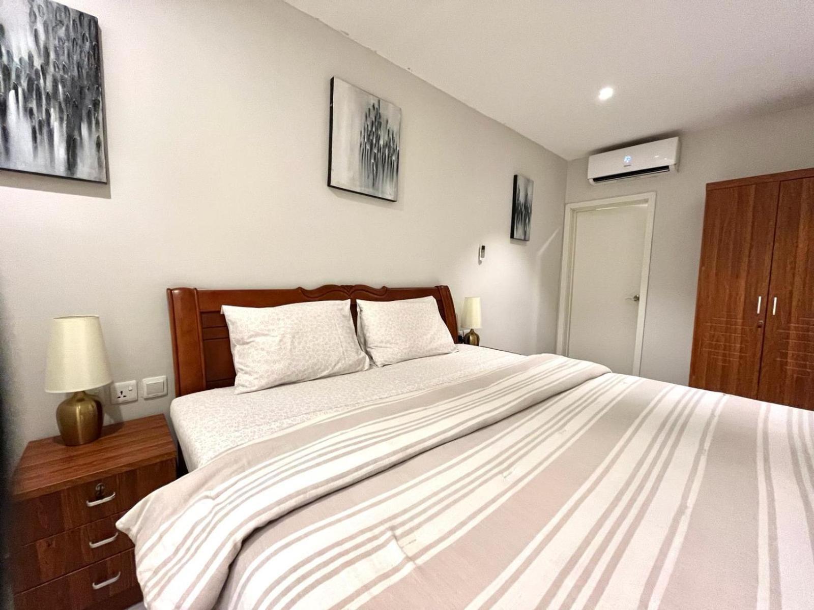 Forest View Luxury Apartment In 3Mins Walk To Beach Pool View Wifi Kololi Exteriör bild